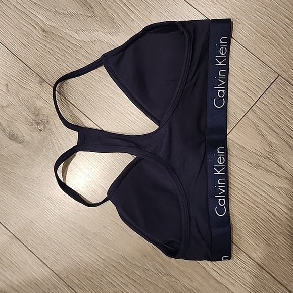 BNWOT Calvin Klein Motive Lightly Lined Bralette - Picture 2 of 3
